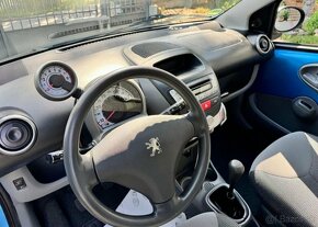 Peugeot 107 1,0 i klima Top stav benzín manuál 50 kw - 7