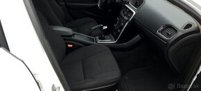 Volvo V40  2.0D  D2 - 7