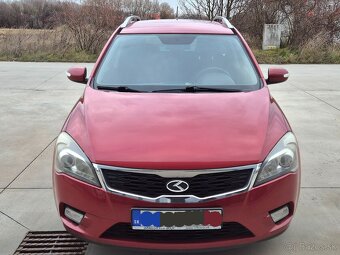 Predám Kia cedd Combi 1.6 CRDI 85kw Faclieft M6 r.v.2012 - 7