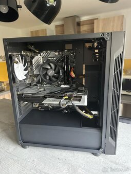 Predám PC RX 5700XT / RYZEN 5 3600X / 16GB DDR4 - 7