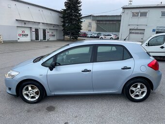 Toyota Auris 1.4 71kw benzín - 7