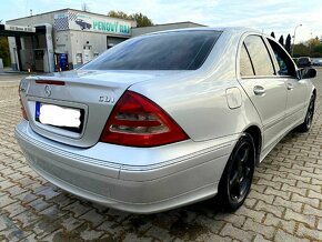 Predám vymenim mercedes C220 CDI rok 2005 - 7