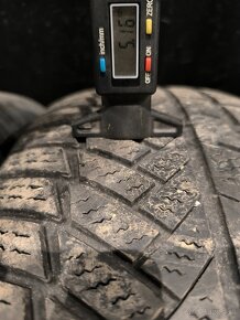 235/65 R17 Continetal zimne pneumatiky - 7