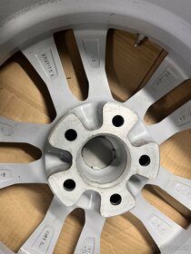 5x112 R17 7,5J ET27 BMW G21 - 7