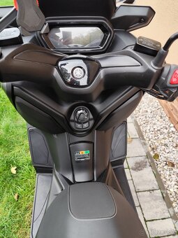 Yamaha xmax 300 - 7