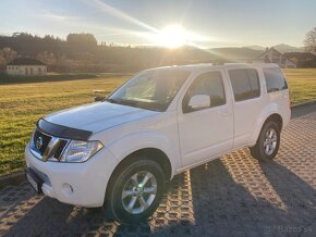 Nissan Pathfinder 2,5 dci 140 KW - 7