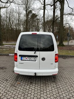 Volkswagen Caddy 2.0 TDi 75kw Manuál - 7