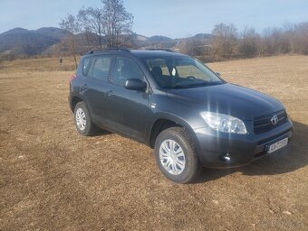 Predam toyota rav4 2.2 D-4D 4x4 - 7