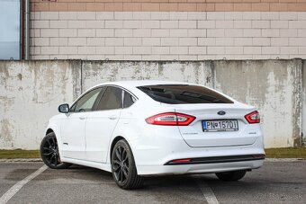 Ford Mondeo 2.0 Hybrid - 7