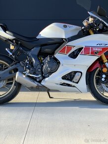 Yamaha R7 60th anniversary nejazdená moto 2022 - 7