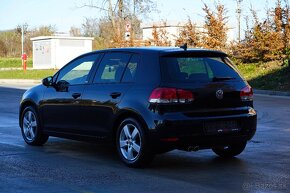 Volkswagen Golf 2.0TDI Highline DSG - 7