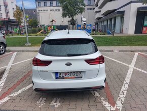 Predám KIA Ceed Combi 1,6 Diesel v záruke s real 74 594 km - 7