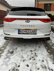 KIA proceed 1.6 T-Gdi GT - 7