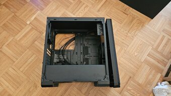 Predám PC skrinku Modecom Oberon Pro Silent - 7