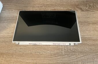 Viac model LCD LED /FullHD displej 7ks - 7