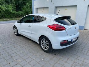 Kia ProCeed 1.6 GDi 2014 vybava Platinum, druhy majitel - 7