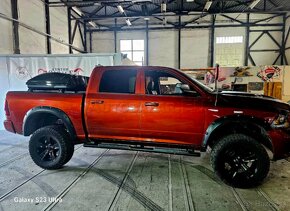 Dodge RAM 1500, 5.7 l - 7