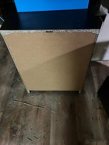 Ikea Malm postel 140x200, 4x suflik, 2x nocny stolik - 7