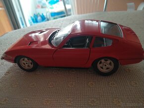 Predam Ferrari  365 gtb Daytona Giodi 1:18 - 7