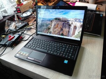 Lenovo. 15,6“ LED. Nový SSD 256 GB. Nová RAM 12GB. - 7