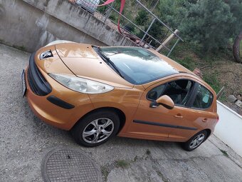 Peugeot 207, 1.4 benzin , 70 kw, 2009 - 7