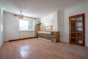 NOVINKA -7 izb. rodinný dom - 789 m² pozemok - Nemšová - 7