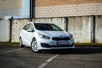 Kia Cee´d SW 1.6 GDi Team Slovakia Edition - 7