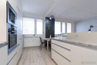 3 IZBOVÝ BYT S VEĽKOU LODŽIOU PO KOMPLETNEJ REKONŠTRUKCIÍ - 7