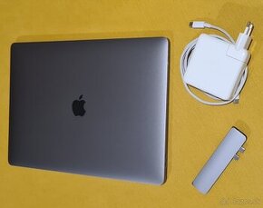 Macbook Pro 15"  A1990 2018 - 7