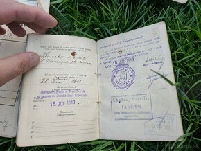 vojenské preukazy + cestovný pas Slovenský štát - 7