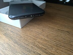 IPhone SE 2020 64GB Black SUPER PONUKA - 7