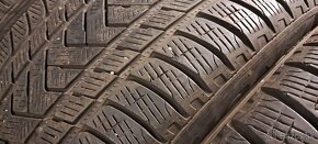 Predám 4ks jazdené zimné 285/40r21-112V Pirelli - 7