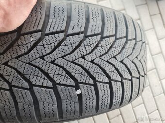 Predám zimné pneu nexen winguard sport2 215/55 r17 98v - 7