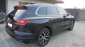 VOLKSWAGEN TOUAREG 4x4 "R-LINE" 3.0TDi 170KW V6 AT-8  M2020 - 7