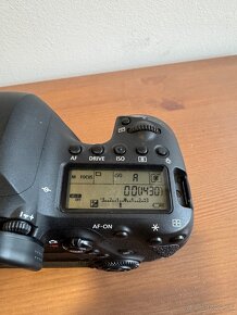 Canon EOS 6D mark II + SPEEDLITE 430EX II - 7