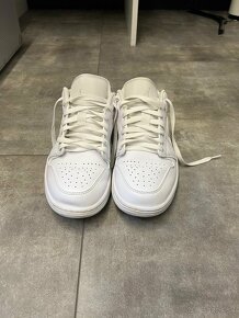 Jordan 1 Low Triple White - 7