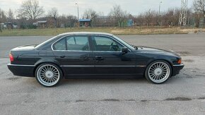 BMW 740i A/T V8 e38 - 7