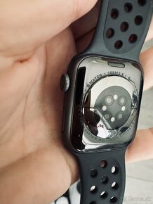 Apple Watch series 6- 44 mm - 7