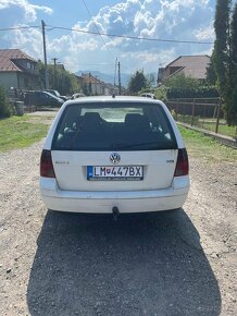 Predám vw Bora variant 1.9 TDI - 7