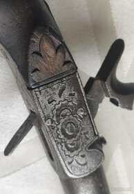 pištol z prvej polovice 19 storočia z rokov  1830-1848 - 7