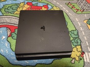 Playstation 4 pro - 7