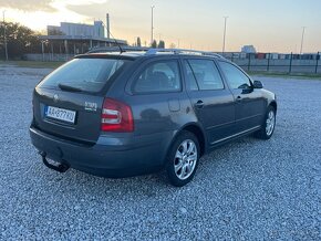 Škoda Octavia 2 Combi 2.0 TDi DSG - 7