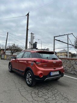 Hyundai i20 Active Automat - 7