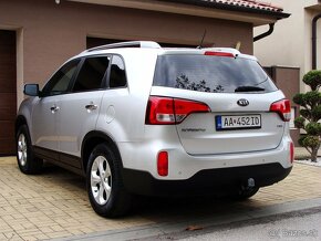 Kia Sorento 2,2 CRDI 4x4 FACELIFT Dream Team - 7