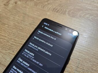 Samsung A8 plnefunkcny malo pouzivany vacsinu casu bol iba o - 7