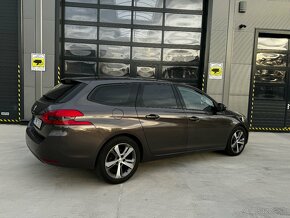 Peugeot 308 SW - 7