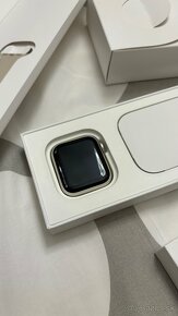 Hodinky Apple Watch (2nd Gen) 40mm - 7