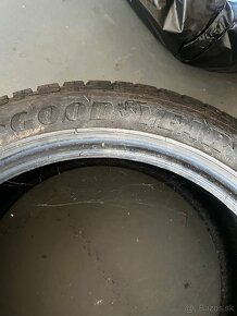 225/45 R17 Goodyear zimné - 7