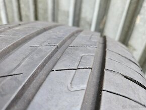 Špičkové letné pneu GoodYear - 215/55 r17 98W - 7