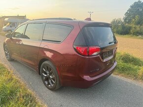 CHRYSLER PACIFICA 2018 3.6 V6 7míst záruka - 7